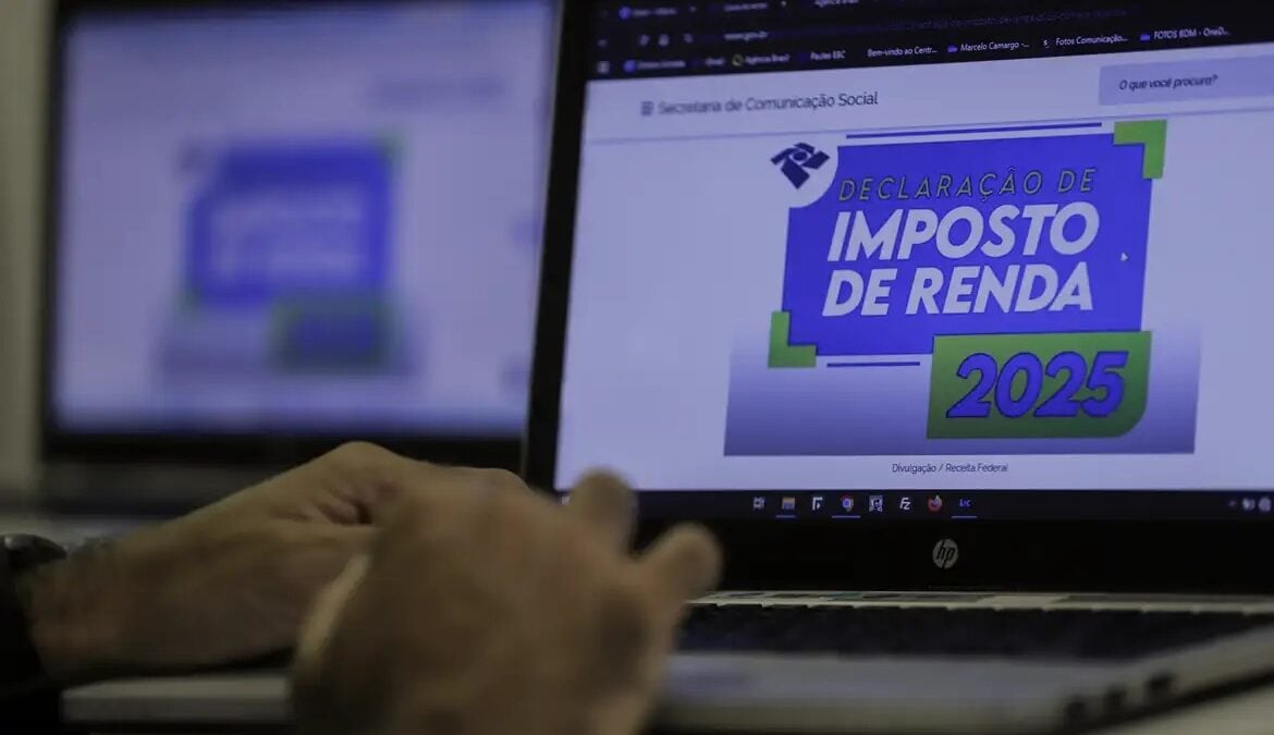 Comissão da Câmara vota aumento da isenção do Imposto de Renda para quem ganha até R$ 5 mil por mês Grupo analisa parecer