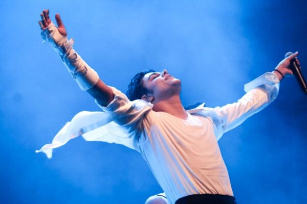 Rodrigo Teaser se apresenta em Goiânia com o Tributo a Michael Jackson