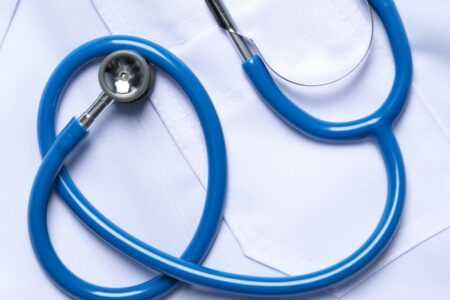 Juiz de Goiânia permite que aluno aprovado em medicina conclua 3º ano antecipamente