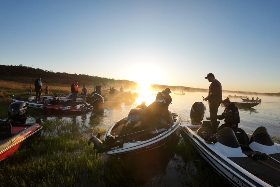 Confira os melhores destinos para pesca em Goiás