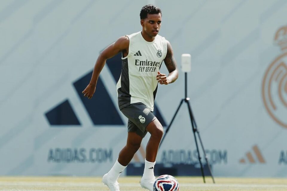 Rodrygo durante atividade no Real Madrid