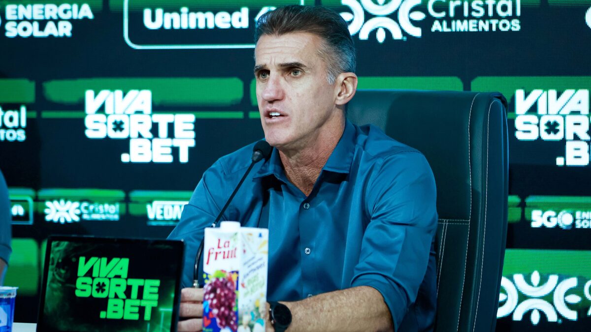Vágner Mancini, técnico do Goiás