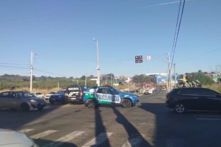 Segundo militares, vítima teria tentado correr do agressor (Foto: PM)