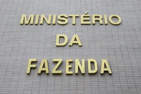 Brasil rechaça taxa de carbono da Europa e prepara resposta
