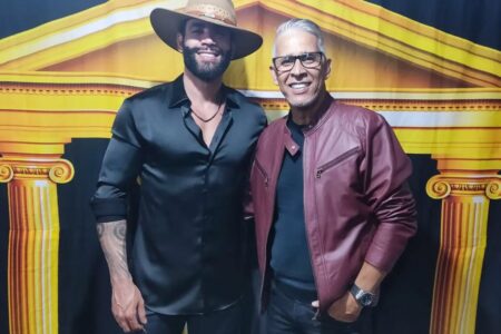 Irmão de Gusttavo Lima fica ferido após ataque de macaco em Goiânia; veja Marcelo Lima foi derrubado no chão e acabou sendo mordido na perna