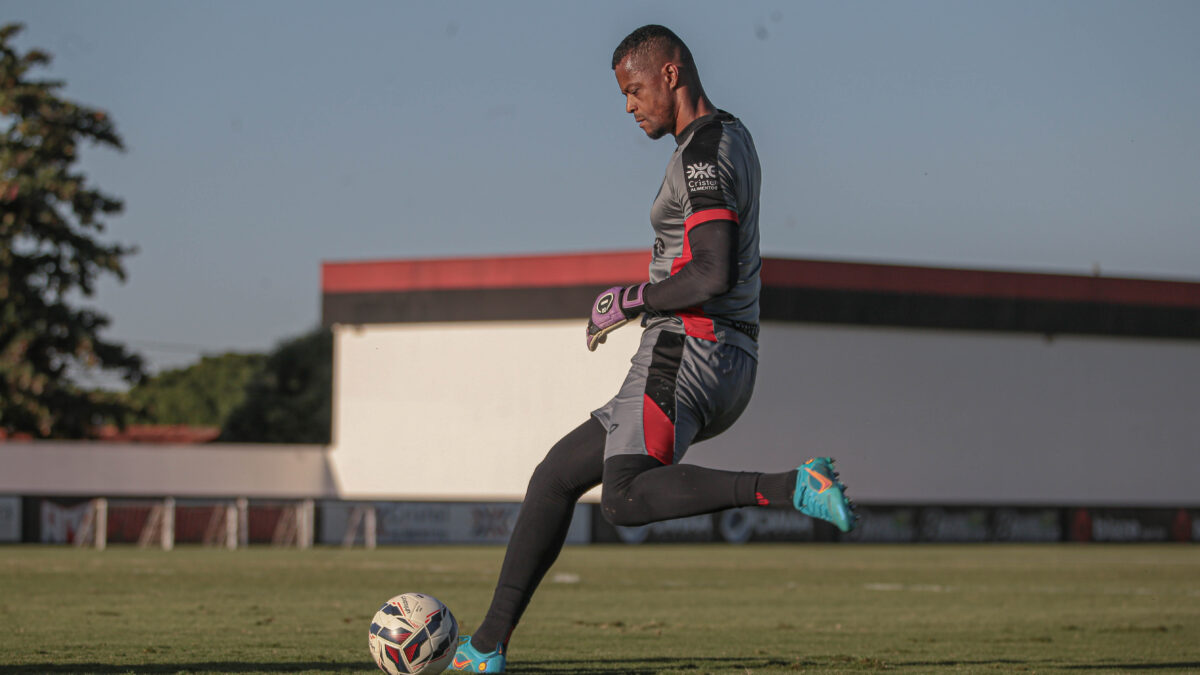 Paulo Vítor, goleiro do Atlético