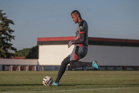Paulo Vítor, goleiro do Atlético