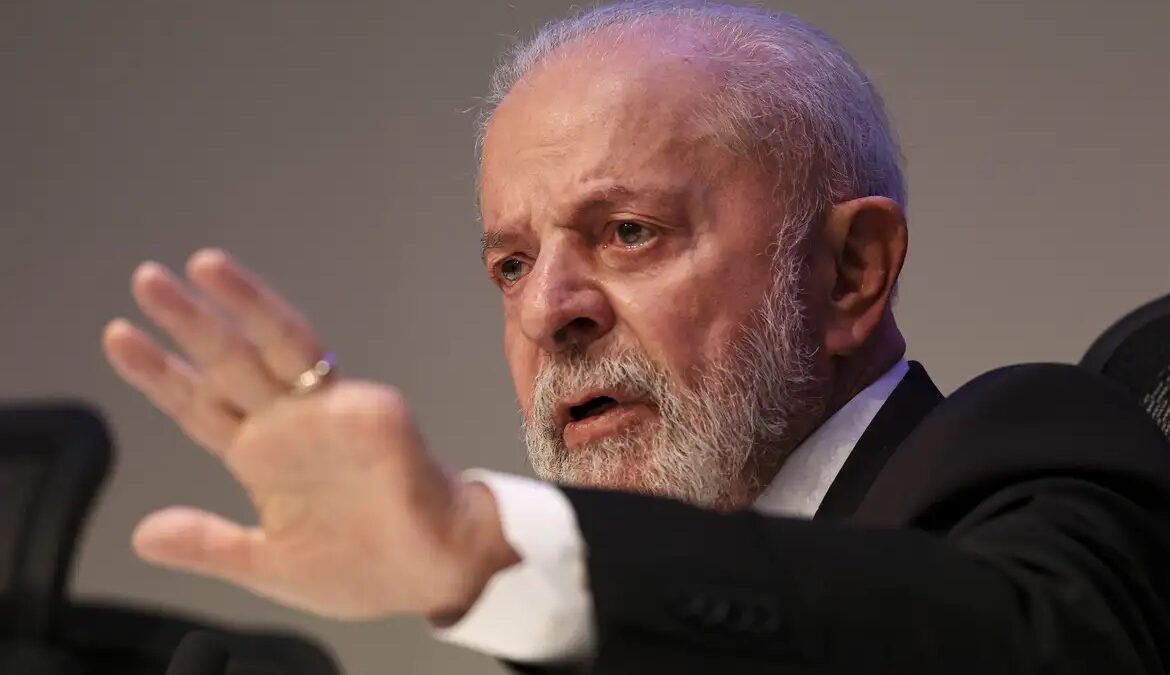 Empresário que apoia os EUA nessa medida "não tem orgulho de ser brasileiro", afirma Lula Brasil utilizará a Lei da Reciprocidade