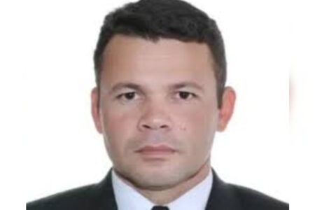 Alexandre de Moraes mantém prisão de kid preto pela trama golpista