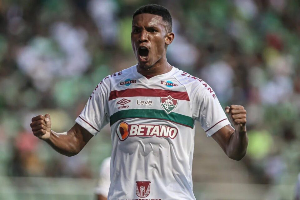 Lelê em jogo pelo Fluminense