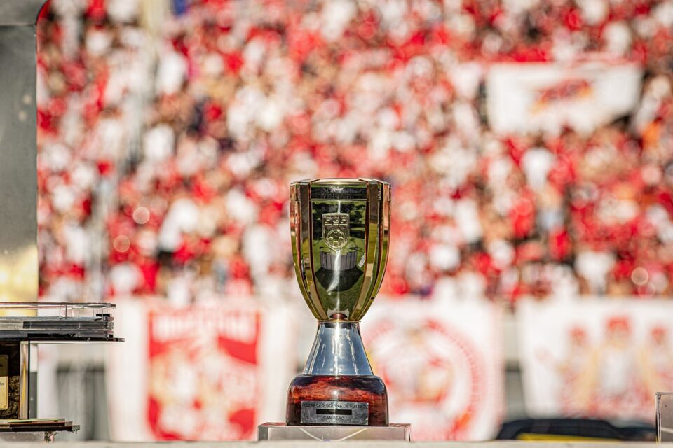 Troféu do Campeonato Goiano 2025