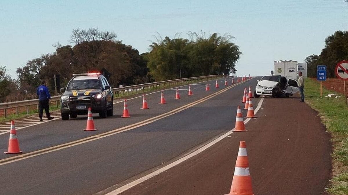 Imagem do carro no acidente