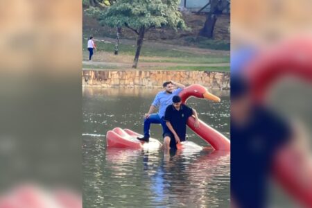 Goiânia: pedalinho afunda no Lago das Rosas e ocupantes precisam de resgate