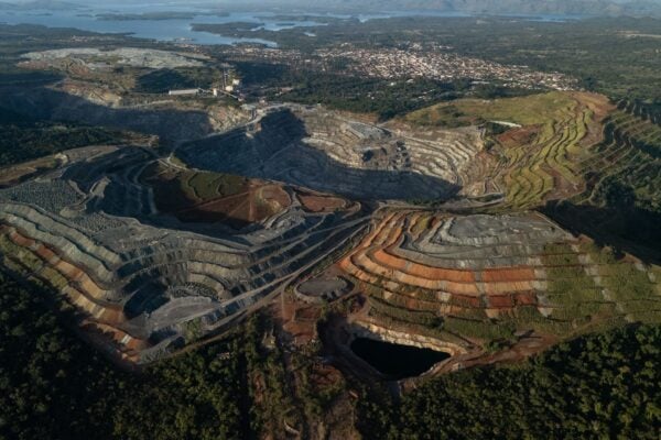 Saiba valor do investimento bilionário dos EUA em terras raras Goiás Financiamento firmado com DFC (Development Finance Corporation)