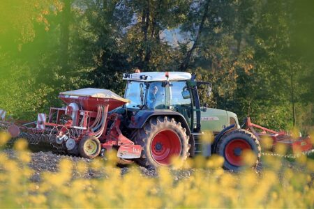 Justiça suspende apreensão de máquinas agrícolas essenciais a produtor em Caldas Novas