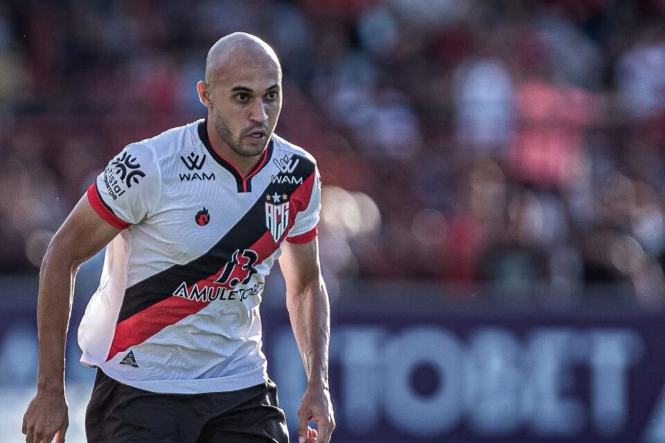 Atlético Goianiense anuncia o retorno de Dudu
