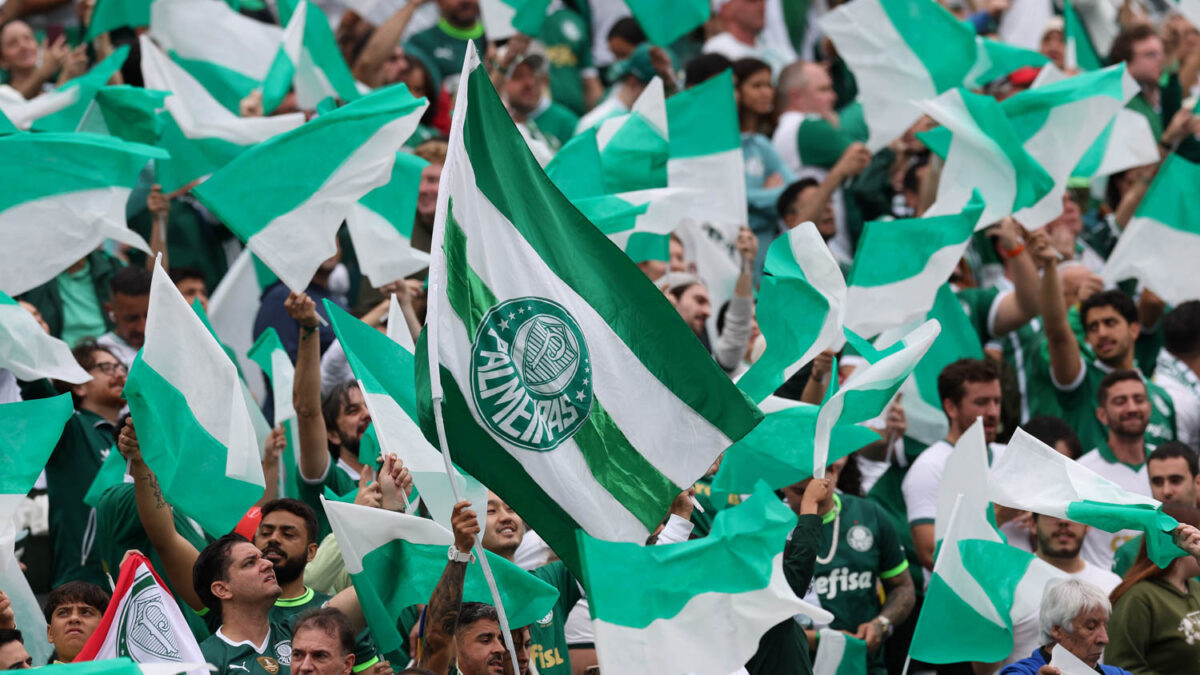 torcida do Palmeiras no jogo contra o Porto, pela Copa do Mundo de Clubes
