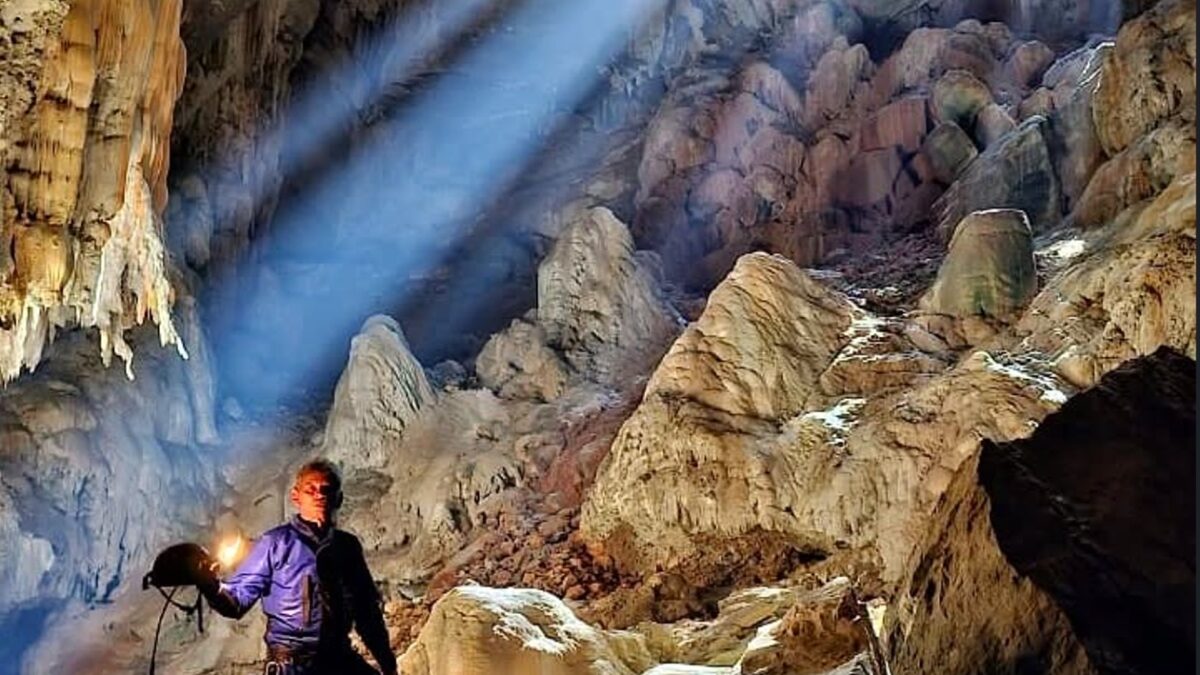 Guardião da Terra Ronca: conheça Ramiro Hilário e sua história com o Parque Estadual