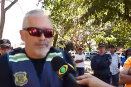 Imagem do fiscal no momento em que era questionado