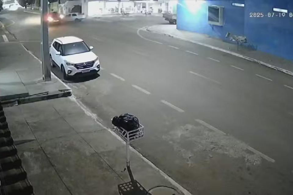 Criança morre em acidente envolvendo carro e caminhonete em Doverlândia