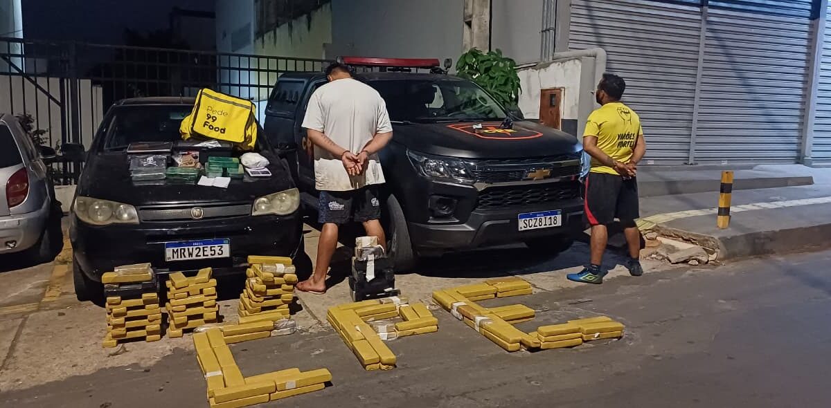 Polícia Militar apreende R$ 800 mil em drogas e atestados médicos em Aparecida de Goiânia 1 6dd7030e imagem do whatsapp de 2025 07 12 as 11.08.28 a11d259c Polícia Militar apreende R$ 800 mil em drogas e atestados médicos em Aparecida de Goiânia