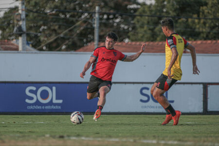 Luciano Cosentino, atacante do Atlético