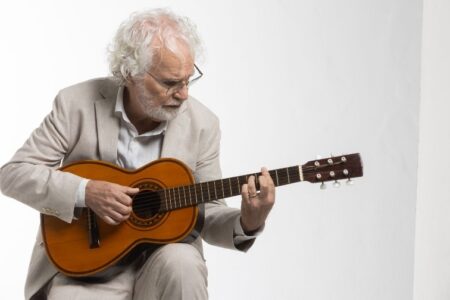 Renato Teixeira se apresenta em Goiânia com a turnê Renato80