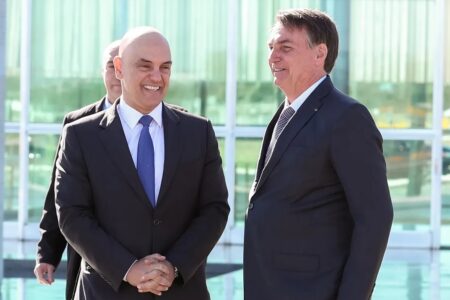 Moraes diz que Bolsonaro descumpriu ordem, mas nega prisão Ministro do STF mantém restrição de uso de redes