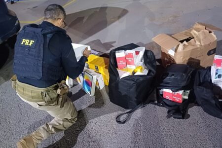 PRF apreende R$ 200 mil em eletrônicos importados de forma irregular em Anápolis