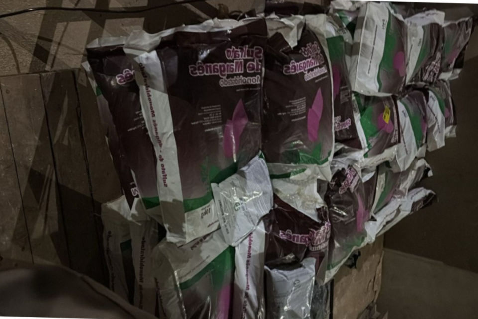 Polícia fecha laboratório clandestino e prende suspeitos de contrabando e falsificação de agrotóxicos