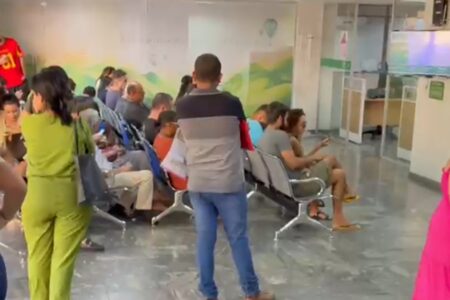 Clientes da Unimed Goiânia reclamam de falha no app e longas esperas na agência