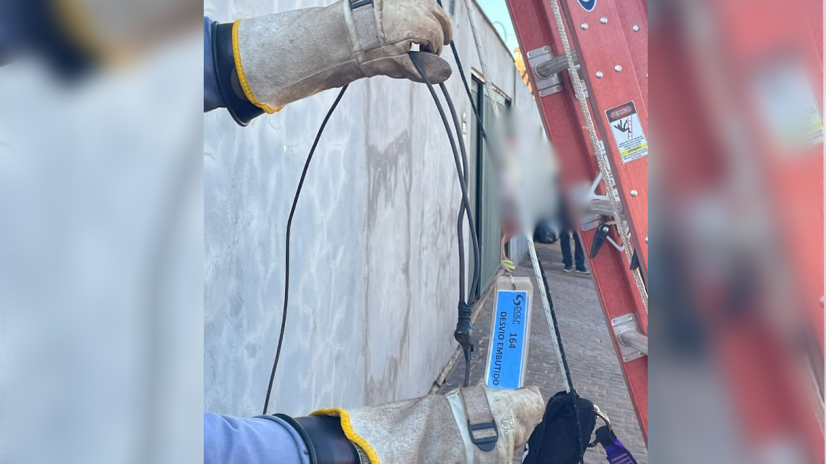 Homem agride fiscal de energia após ser pego com ‘gato’ em residência de Itumbiara