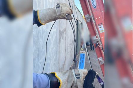 Homem agride fiscal de energia após ser pego com ‘gato’ em residência de Itumbiara