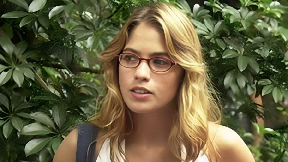 Atriz de Malhação, Thaís Vaz relembra agressão do ex-namorado que a deixou cega