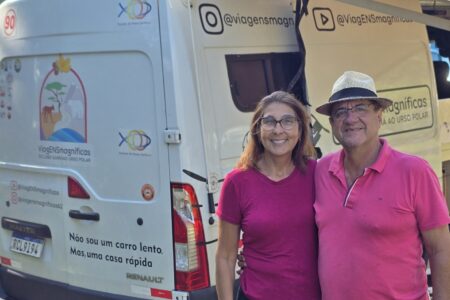 Casal de Goiânia constrói motorhome e parte em viagem rumo ao Alasca Débora e Marquinhos estão cruzando países, culturas e desafios