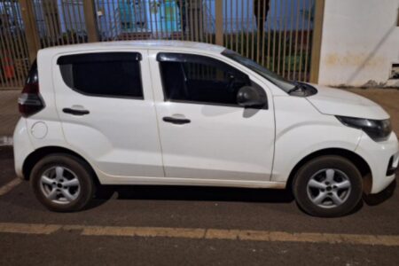 Dupla solicita corrida e rouba carro de motorista de aplicativo, em Rio Verde