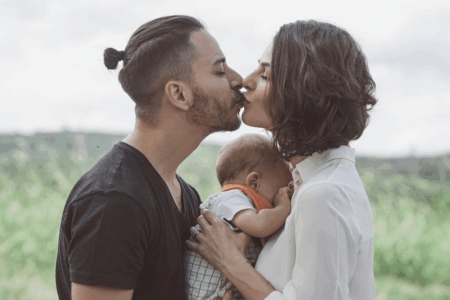 Junior Lima revela diagnóstico de doença rara da filha: 'Tratamento intenso' Lara foi diagnosticada com síndrome nefrótica; entenda