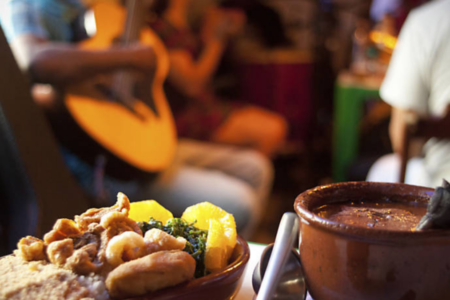 Evento com quatro tipos de feijoada movimenta Goiânia no sábado (12)