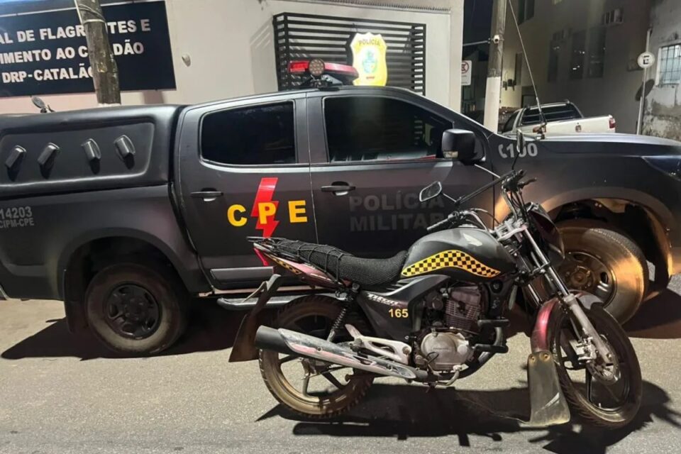 Homem é preso após roubar moto de idoso em Catalão
