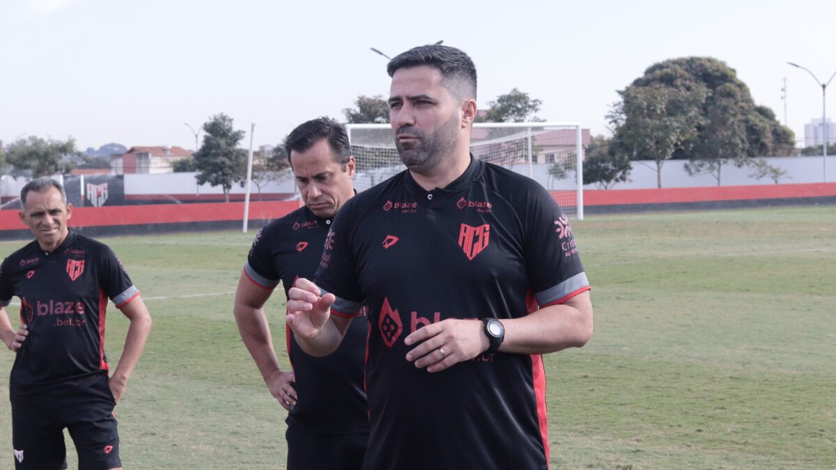 Rafael Lacerda inicia ciclo no Atlético-GO