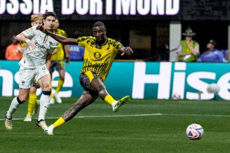 Borussia vence Monterrey e encara Real Madrid nas quartas de final