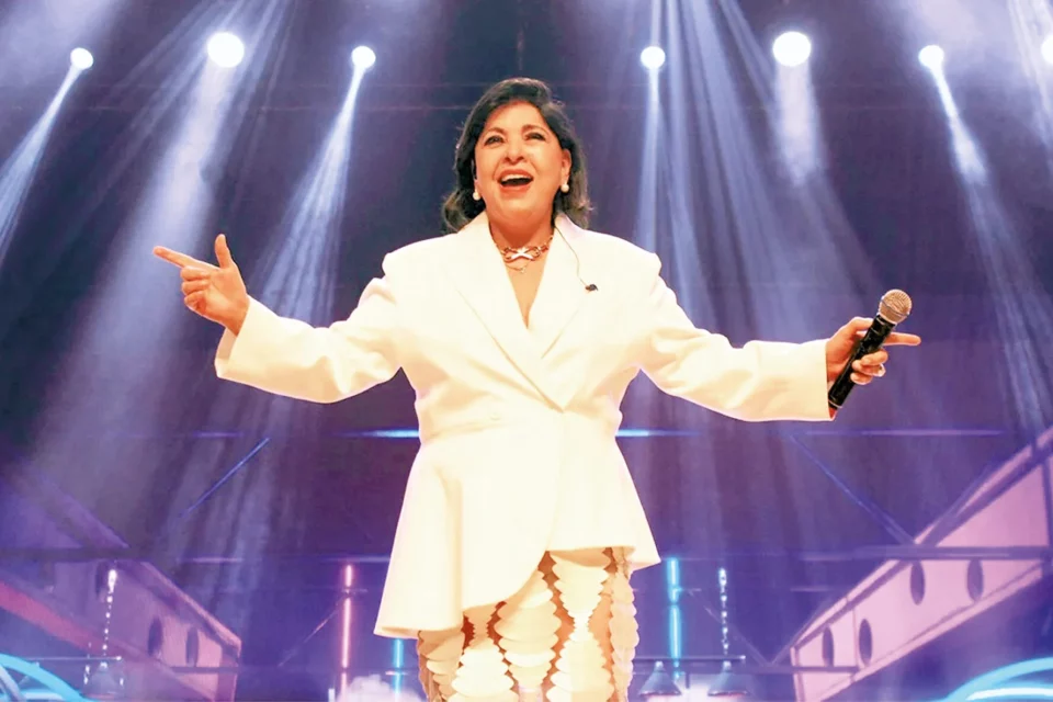 Roberta Miranda celebra 40 anos de carreira com show em Goiânia