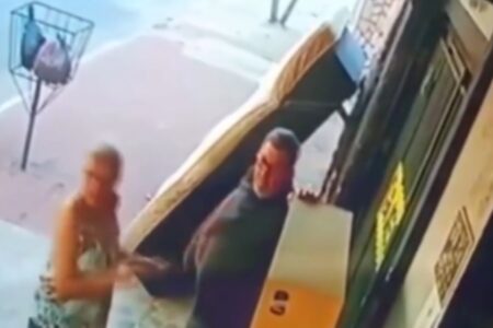 'Não pensei nada, só em correr', diz idoso que quase foi atingido na calçada em acidente entre carro e caminhão