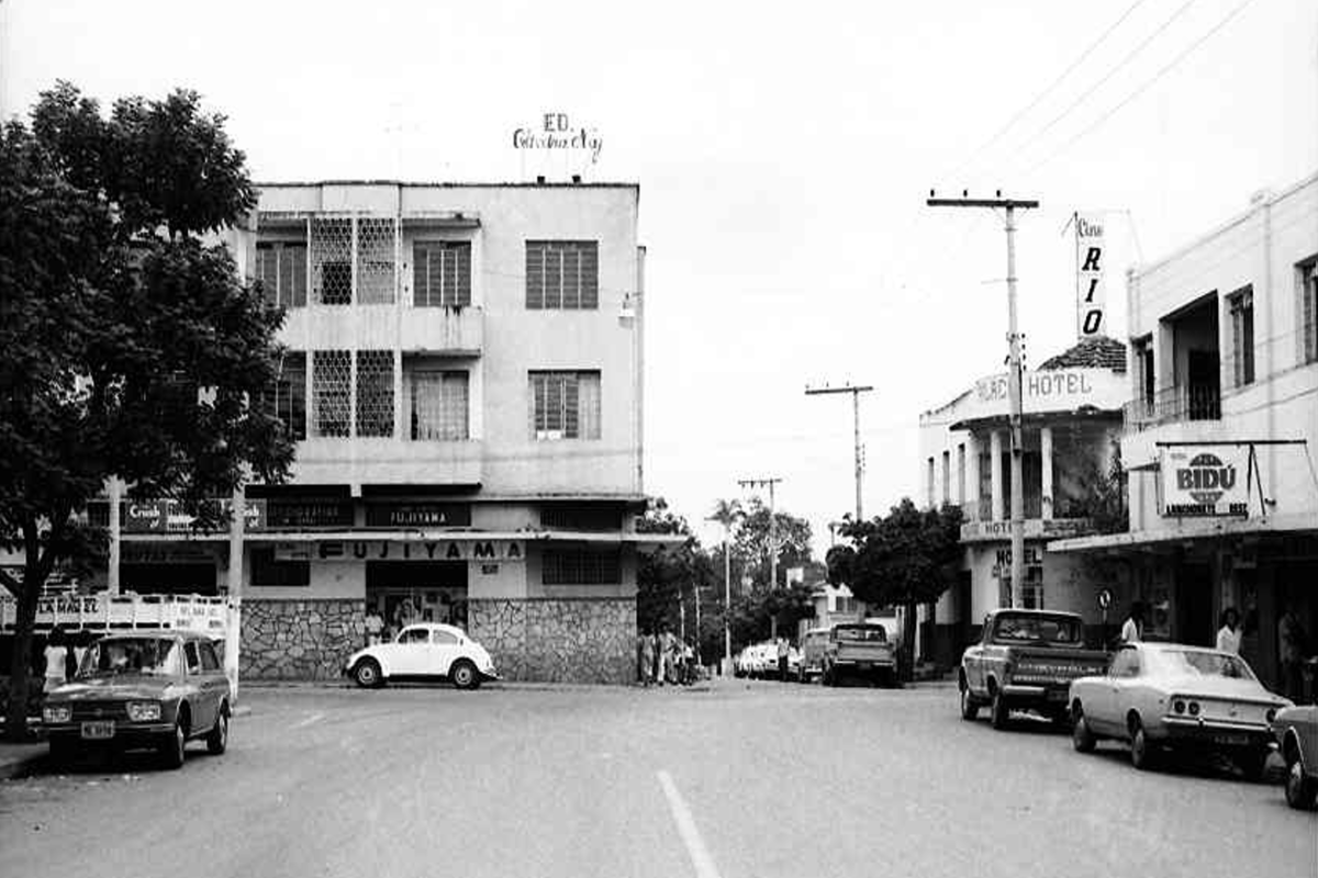 Praça Joaquim Lúcio, em Campinas (1974) (Foto: Hélio de Oliveira)