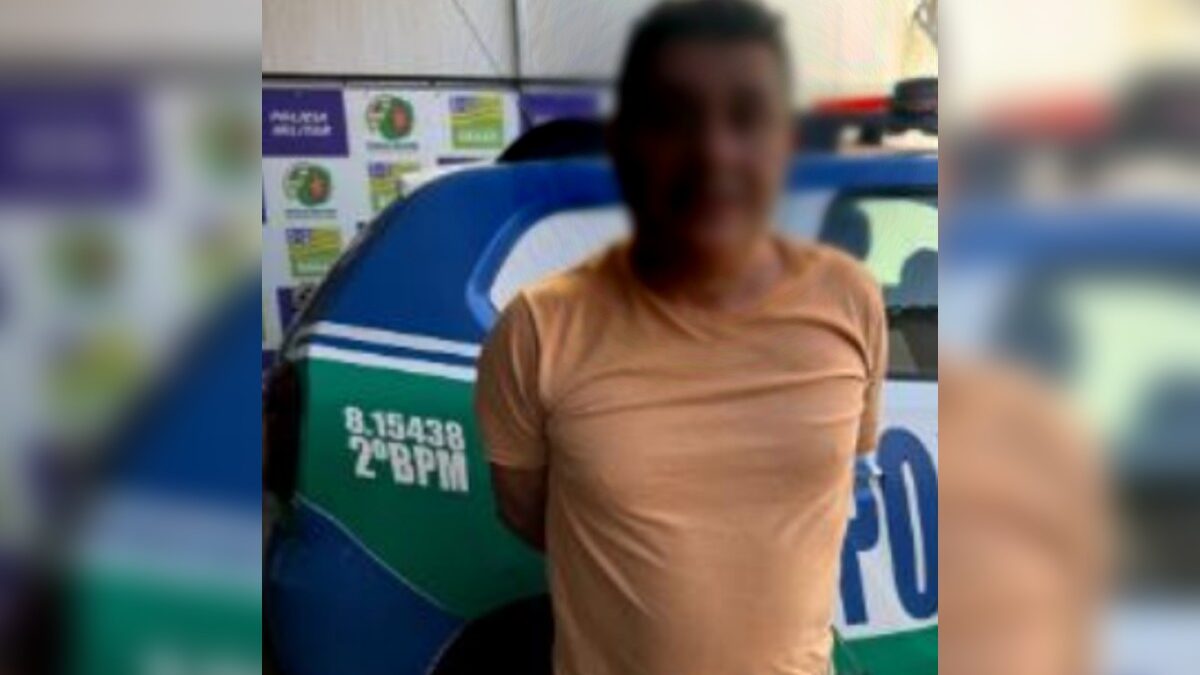 Homem é preso após importunar adolescente de 16 anos em ônibus