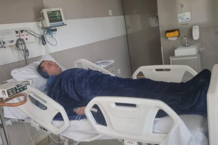 Kajuru anuncia 'tratamento revolucionário' para depressão, insônia e fraqueza muscular