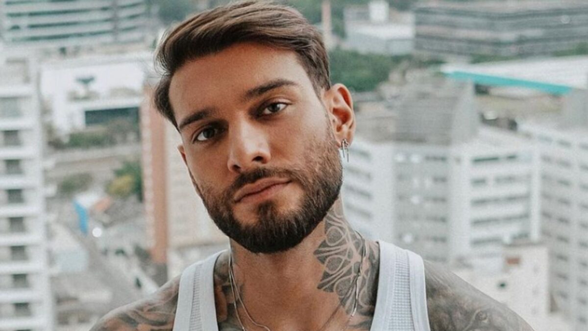 Lucas Lucco pode ser preso? Entenda indiciamento do cantor por fraude 1 Lucas Lucco pode ser preso? Entenda indiciamento do cantor por fraude Cantor e o pai dele são suspeitos fraude na venda de veículos