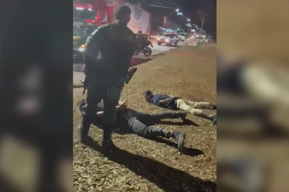 Dupla é presa pouco antes de distribuir 10 kg de maconha em Goiânia e Aparecida