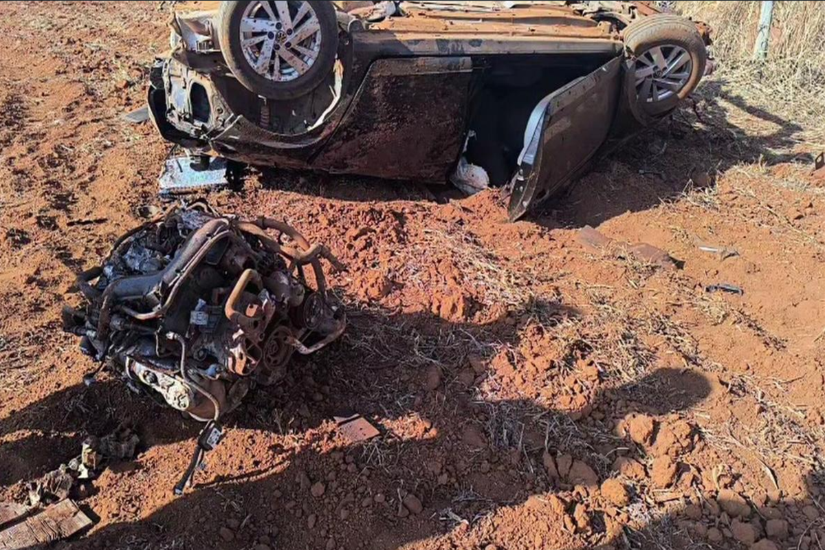 Câmera registra acidente que matou agente e estagiária da Polícia Civil na GO-330 (Foto: Reprodução)