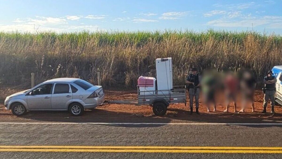 Trio invade casa para cobrar dívida e levam geladeira e máquina de lavar, em Caldas Novas